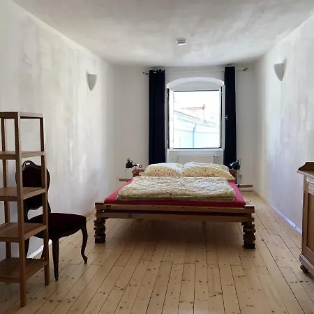 Blick Aufs Goldene Dachl * Innsbruck